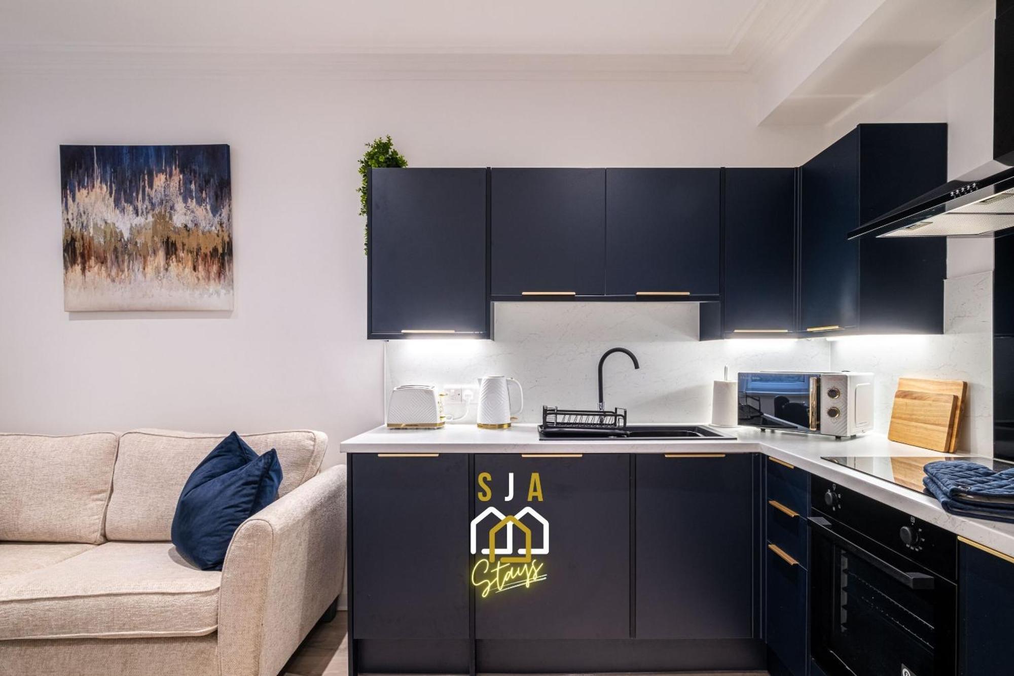Holburn Hideaway - Sja Stays - Modern 2 Bed Apartment Aberdeen Dış mekan fotoğraf