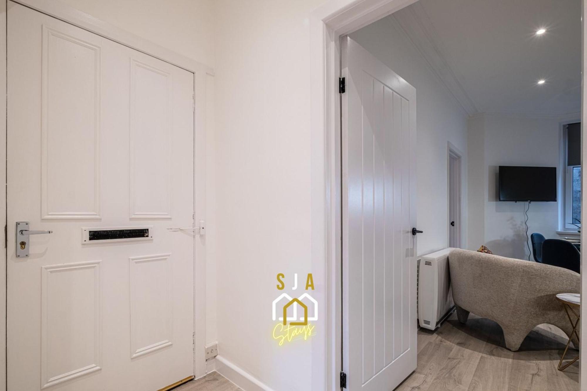 Holburn Hideaway - Sja Stays - Modern 2 Bed Apartment Aberdeen Dış mekan fotoğraf